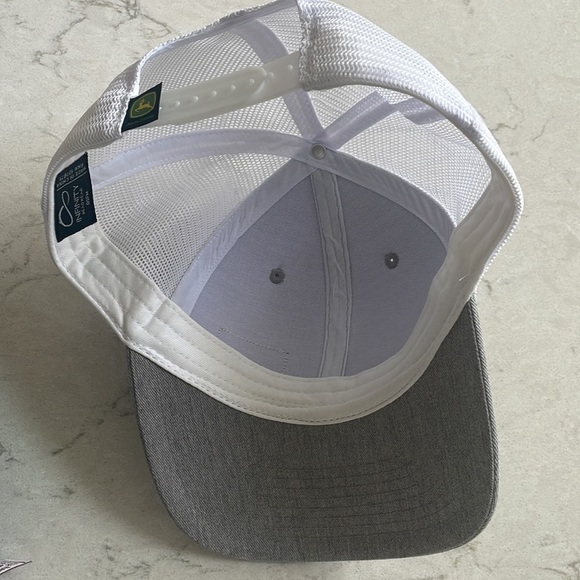 John Deere Hat NWOT - Picture 3 of 3